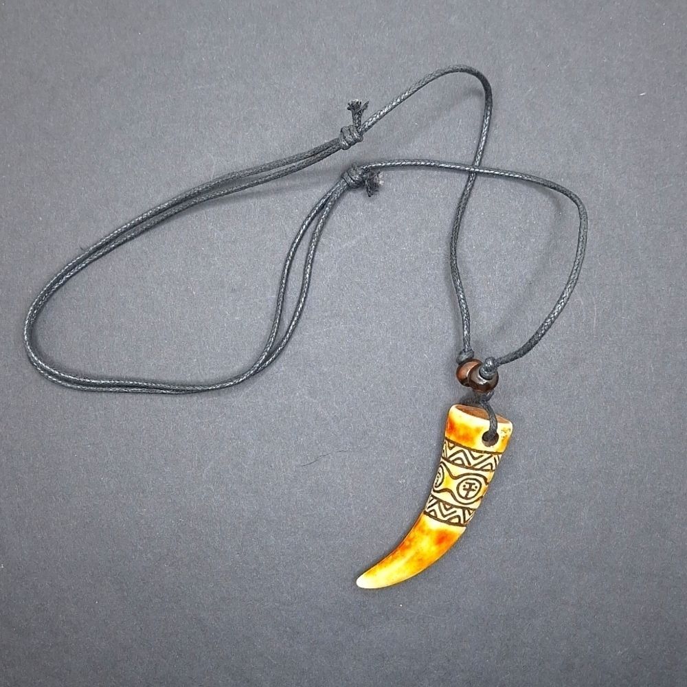 Viking necklace horn tooth shaped pendant adjustable Norse accessory